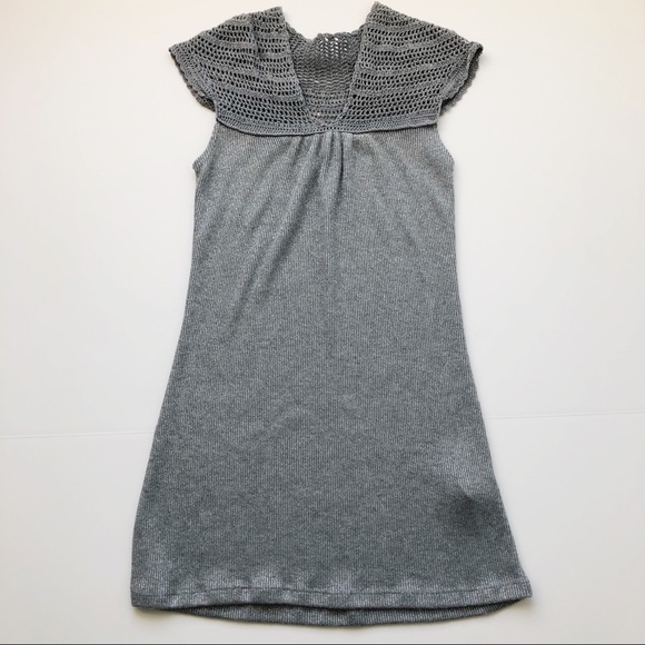 Gray and silver knit tunic. Size small - Picture 1 of 8